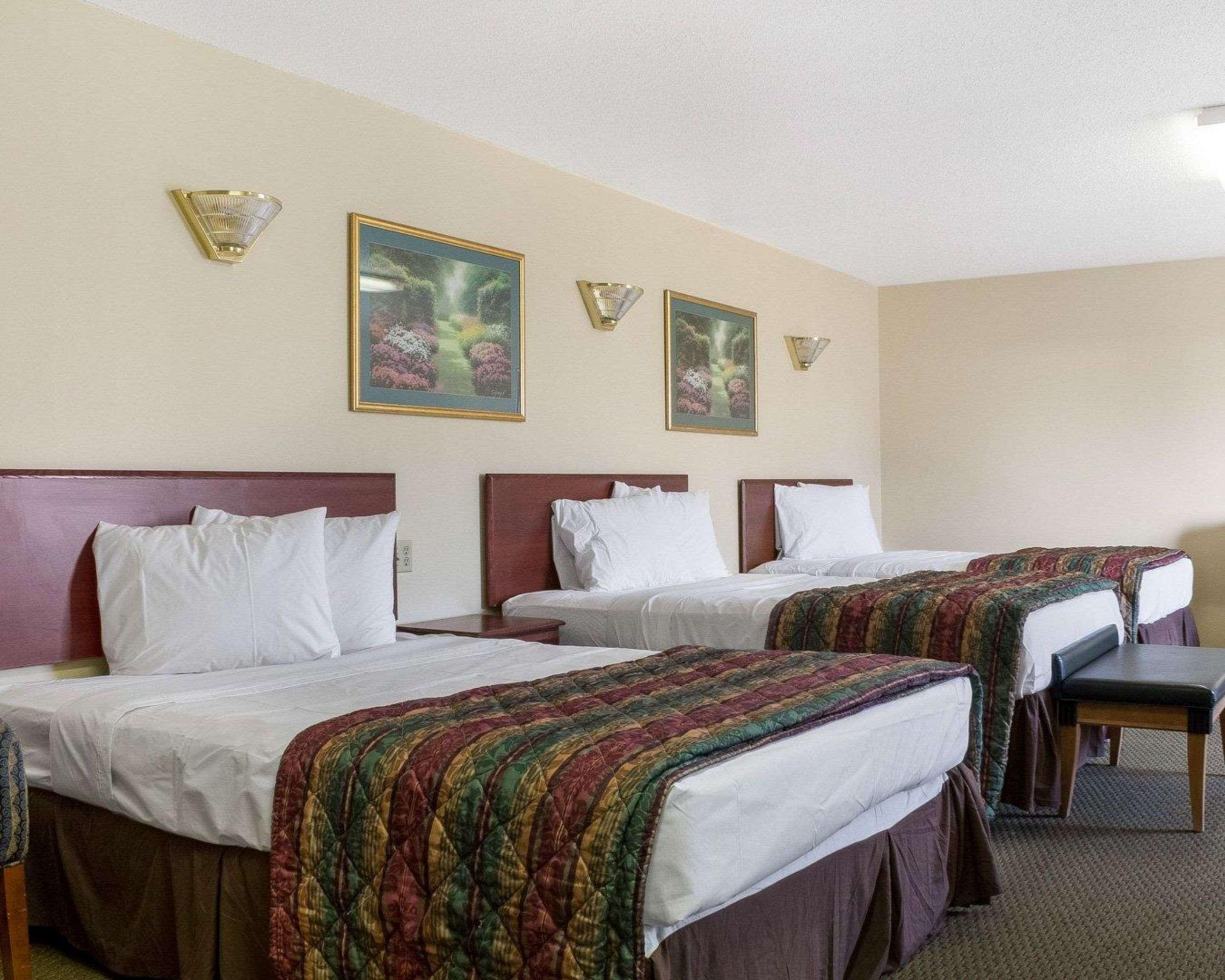 Rodeway Inn West Fargo Extérieur photo