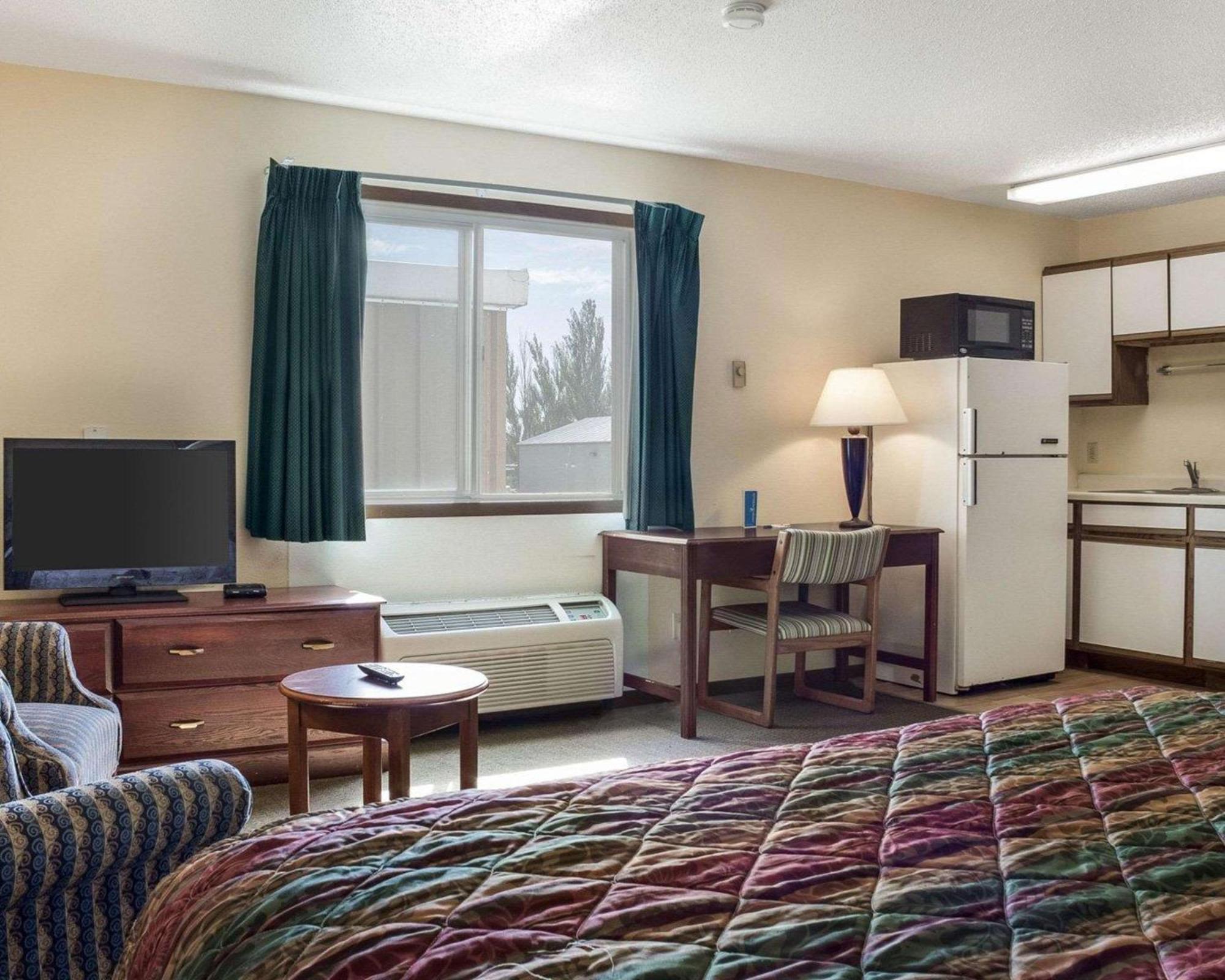 Rodeway Inn West Fargo Extérieur photo