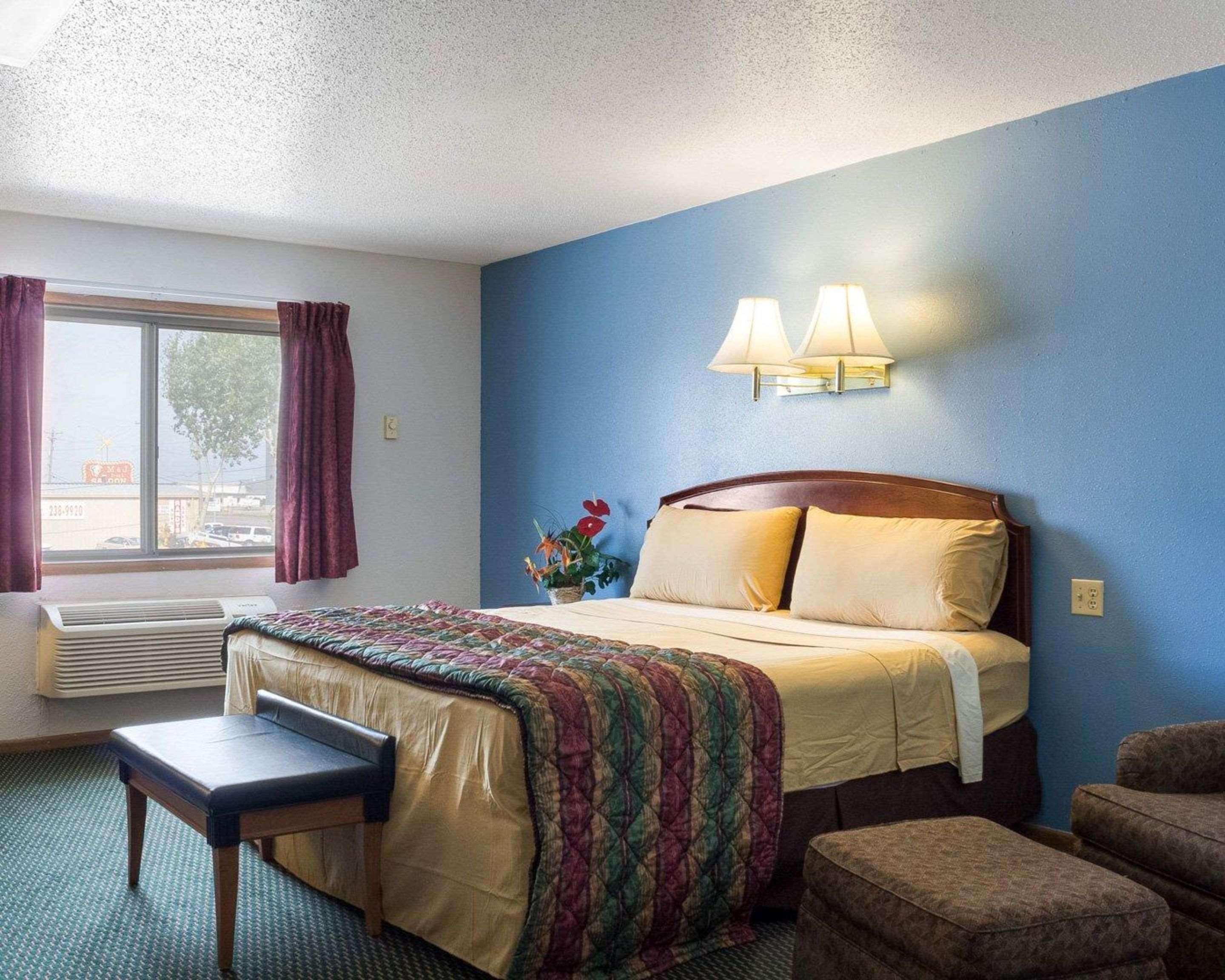 Rodeway Inn West Fargo Extérieur photo
