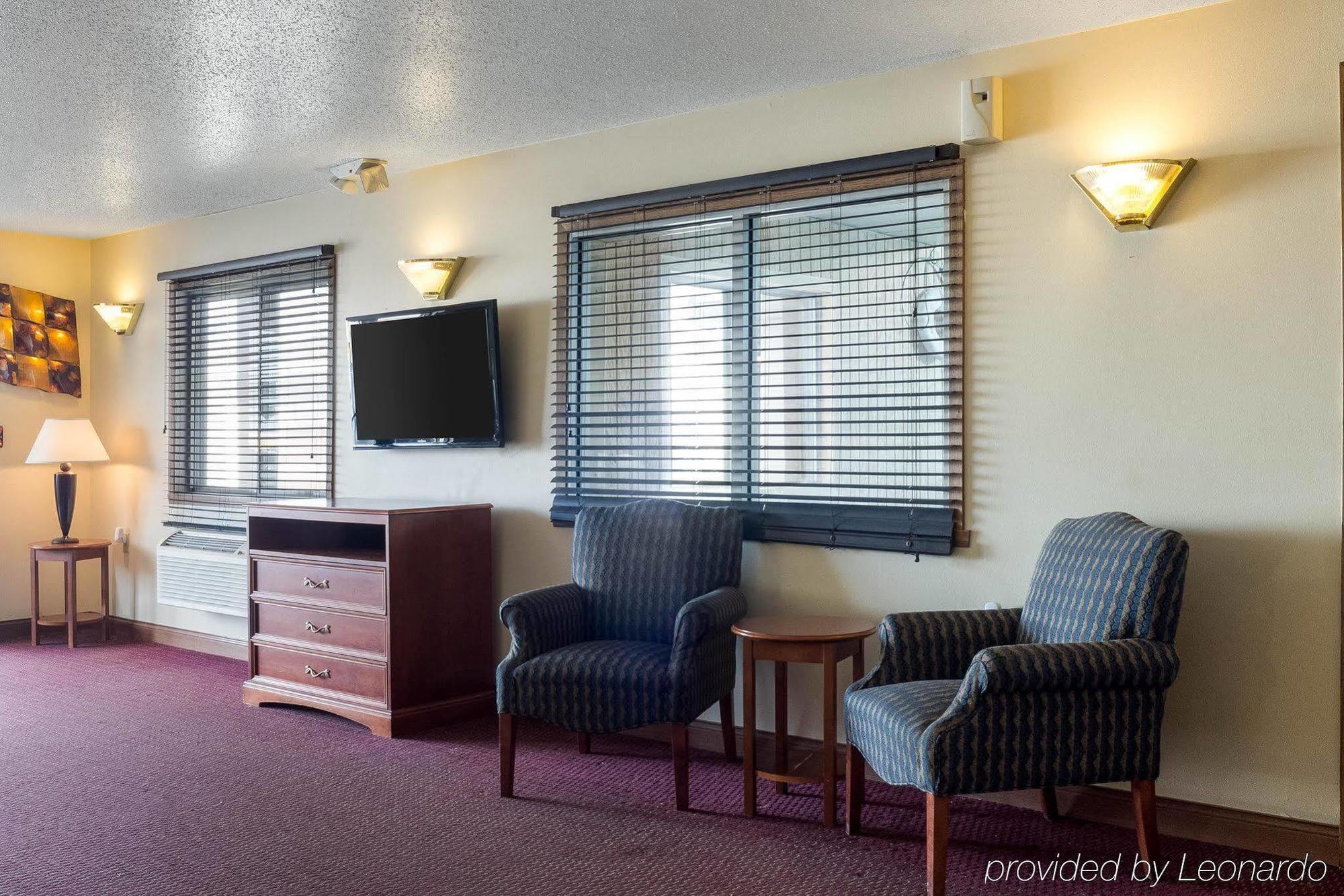 Rodeway Inn West Fargo Extérieur photo