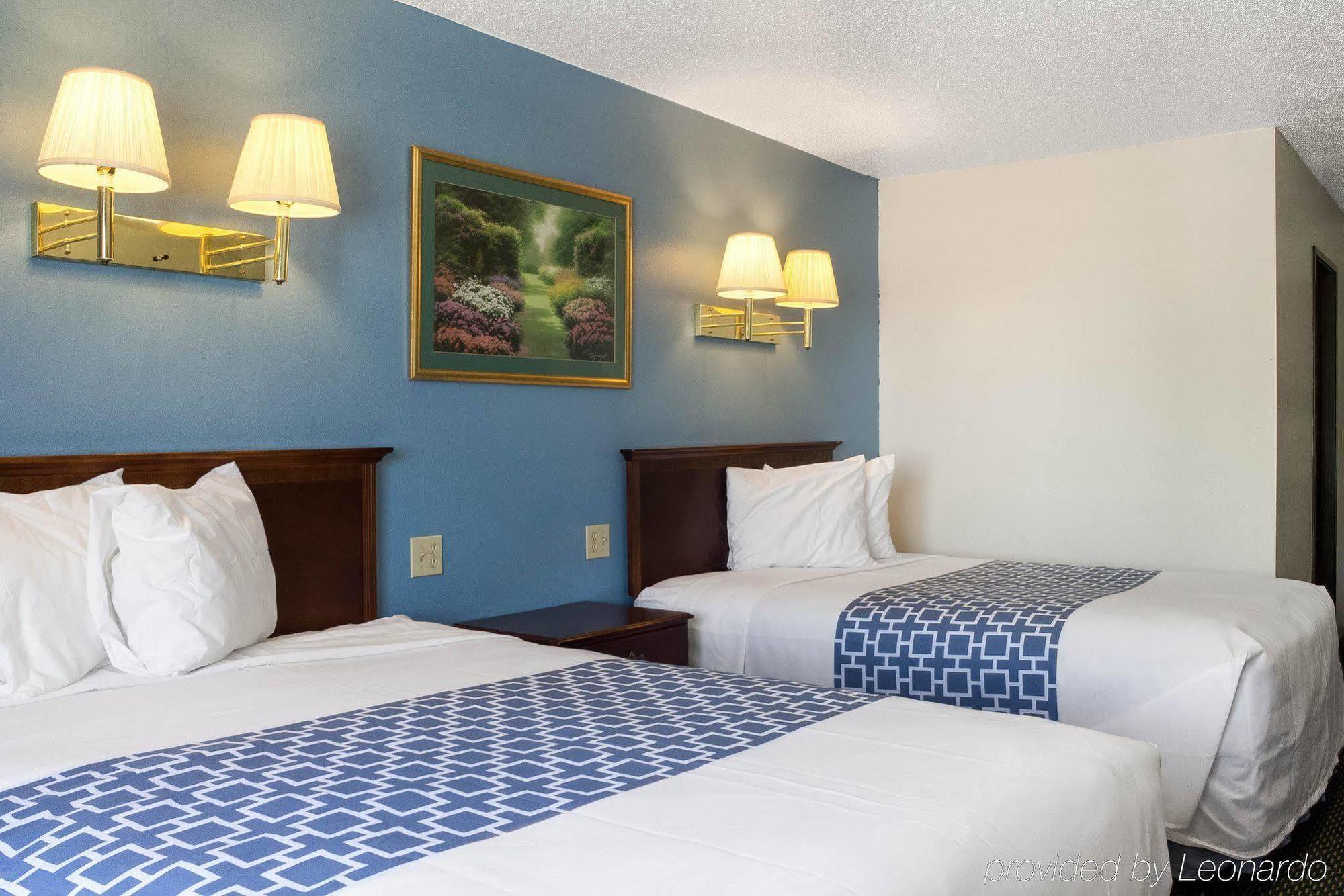 Rodeway Inn West Fargo Extérieur photo